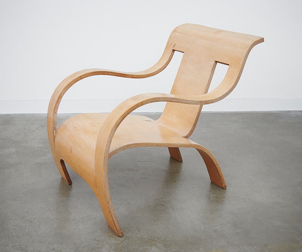 GERALD SUMMERS (BRITISH 1899-1967) FOR MAKERS OF SIMPLE FURNITURE | ARMCHAIR, 1933-34 | £7,000-9,000 + fees